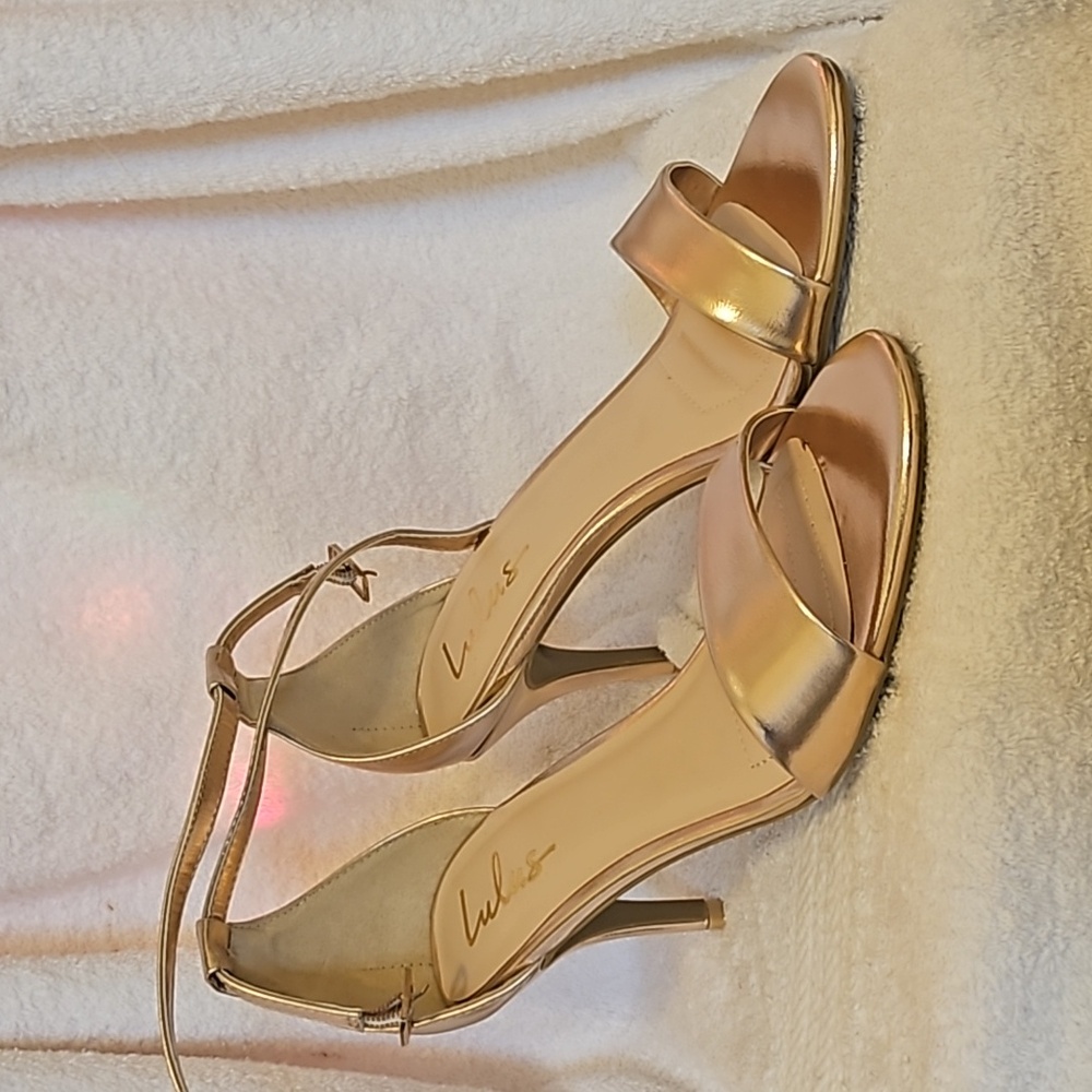 Lulu's Rose Gold Heels